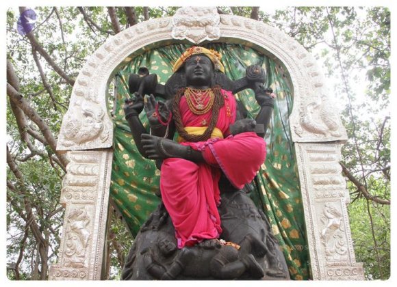 Nithyananda_Swami-11-6-13-5_CMP_WM