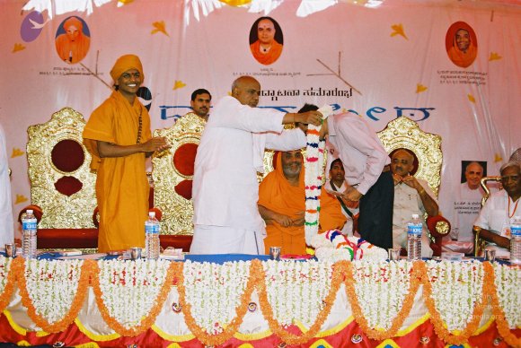 20030101_Photo_1020_F1230007_CMP_WM