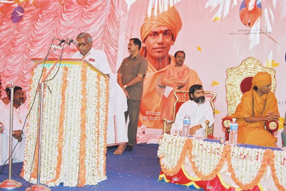 20030101_Photo_1024_F1030015_CMP_WM