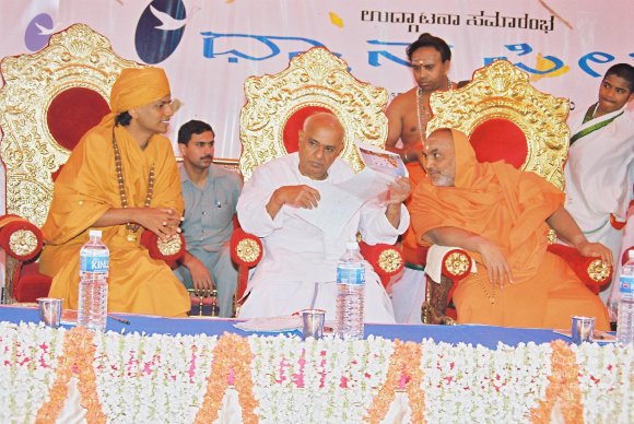 20030101_Photo_1033_F1030009_CMP_WM