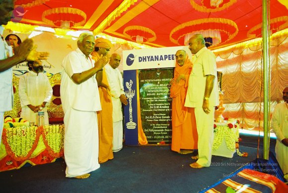 20030101_Photo_1127_F1060030_CMP_WM