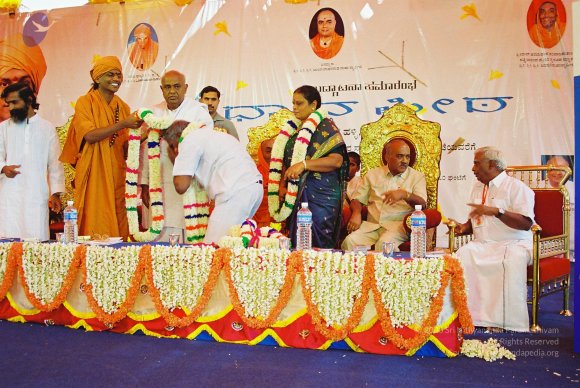 20030101_Photo_1128_F1060052_CMP_WM