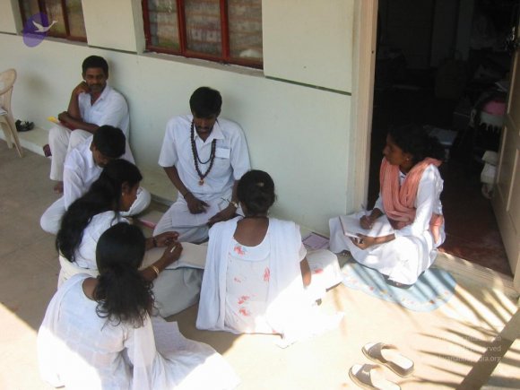 Acharyatraining_Feb05_ashram (43)_CMP_WM