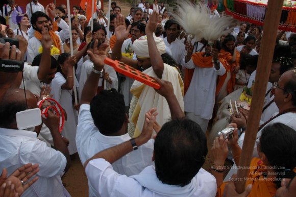 Jayanthi_2005_ashram (207)_CMP_WM