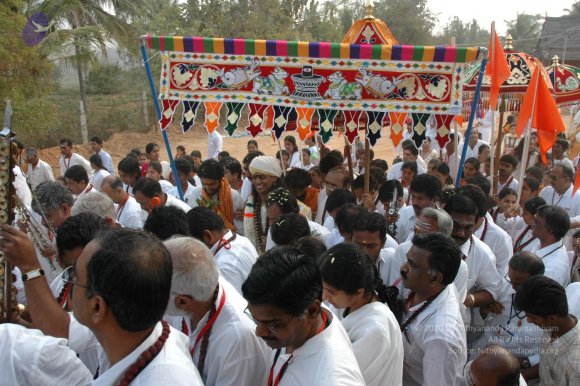 Jayanthi_2005_ashram (236)_CMP_WM