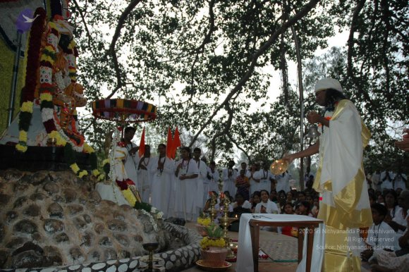 Jayanthi_2005_ashram (297)_CMP_WM