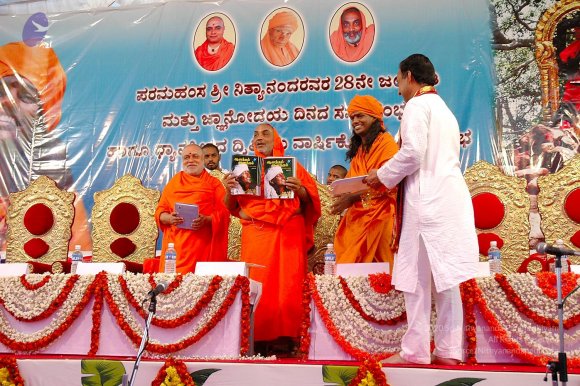 DSC_0546_CMP_WM_BOOK1_CMP_WM