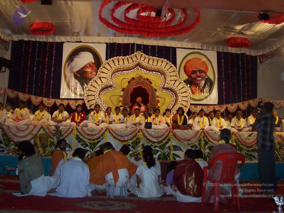 Jayanthi_2005_ashram (532)_CMP_WM