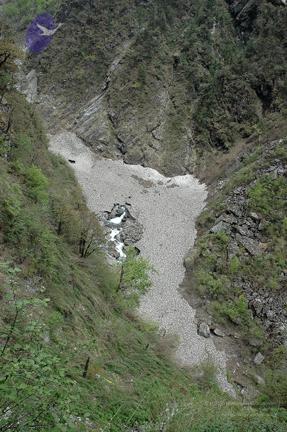 Img2104_CMP_WM