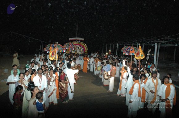 Procession_Photo_1095_DSC_1377_CMP_WM