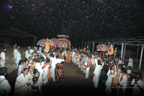 Procession_Photo_1101_DSC_1384_CMP_WM