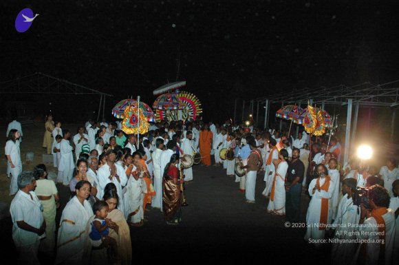 Procession_Photo_1105_DSC_1388_CMP_WM