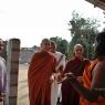 5-BUDDHIST-MONKS-VISIT-HDH-AT-BIDADI-ADHEENAM_Photo_1000_DSC_2328_CMP_WM