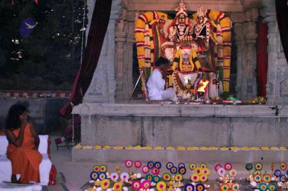 Vilakku-Pooja_Photo_1017_IMG_7629_CMP_WM