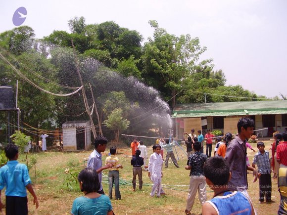 20060503_Photo_1126_P3160152_CMP_WM