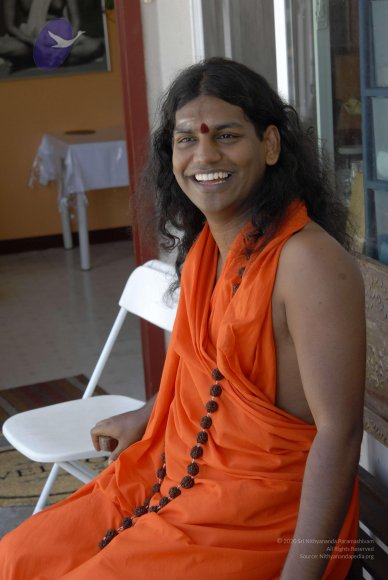 2007June14SwamiVishwananda%20104_CMP_WM