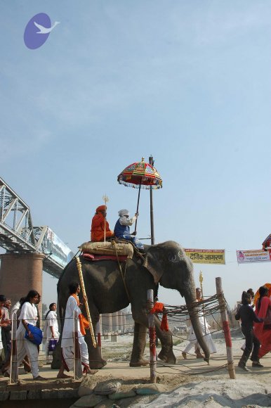 india-Ashram-Dic.30-31-1 -.05-06 302_CMP_WM