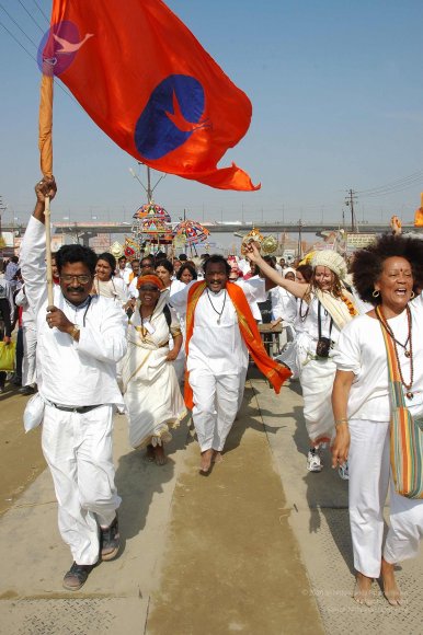 india-Ashram-Dic.30-31-1 -.05-06 315_CMP_WM