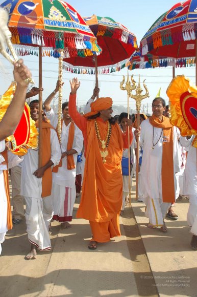 india-Ashram-Dic.30-31-1 -.05-06 332_CMP_WM