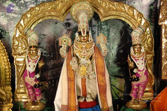 DeitiesSept2007 428_CMP_WM