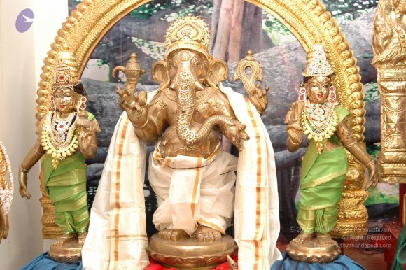 DeitiesSept2007 489_CMP_WM