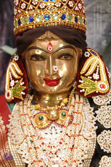 DeitiesSept2007 519_CMP_WM