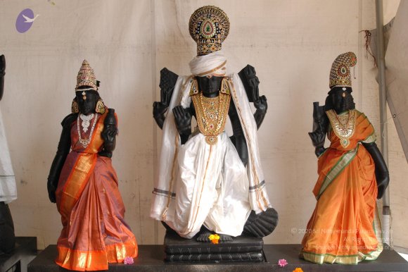 DeitiesSept2007 528_CMP_WM