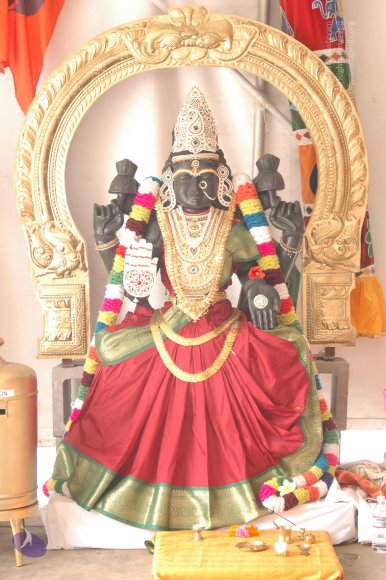 DeitiesSept2007 535_CMP_WM