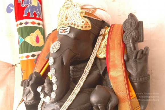 DeitiesSept2007 588_CMP_WM