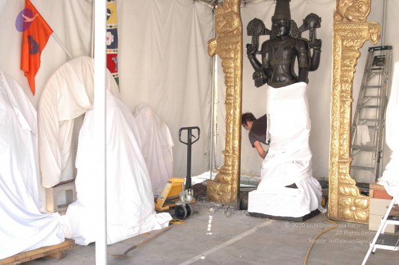 DeitiesSept2007 692_CMP_WM