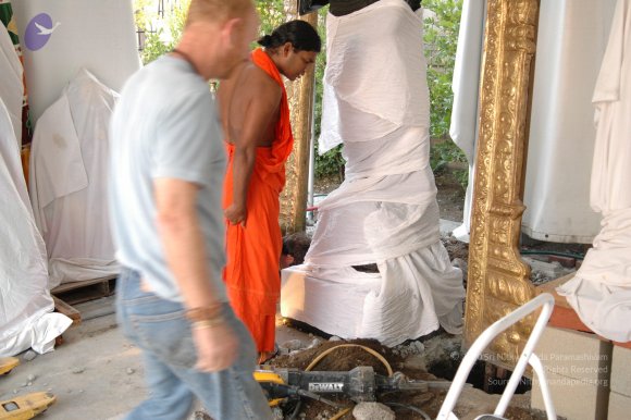 DeitiesSept2007 707_CMP_WM