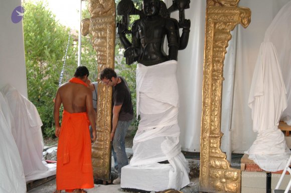 DeitiesSept2007 711_CMP_WM