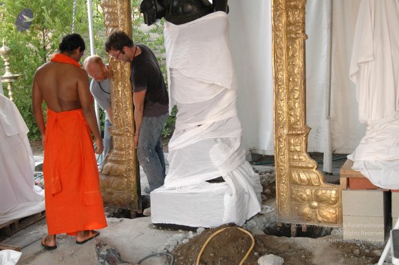 DeitiesSept2007 712_CMP_WM