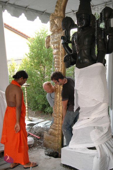 DeitiesSept2007 714_CMP_WM