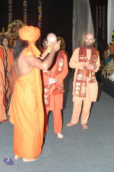 LANewAshramPrepNov2007 1936_CMP_WM