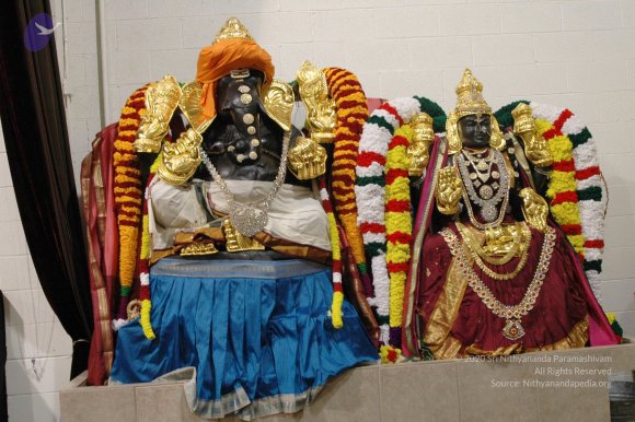 Swamiji13th2007 050_CMP_WM