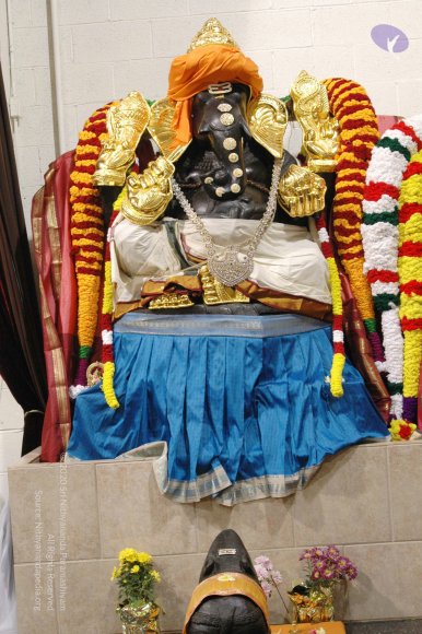 Swamiji13th2007 052_CMP_WM