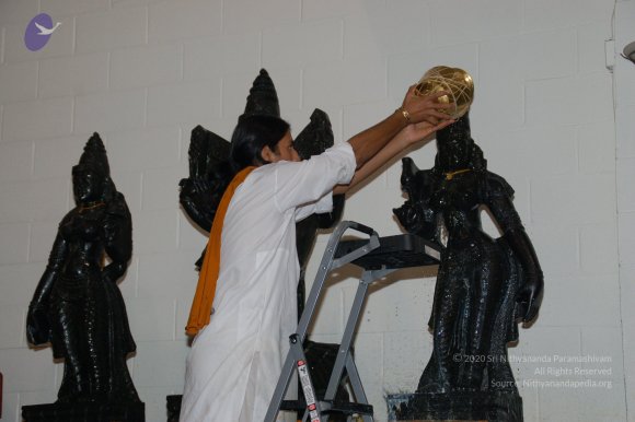 DeviPrathista15Nov2007 081_CMP_WM