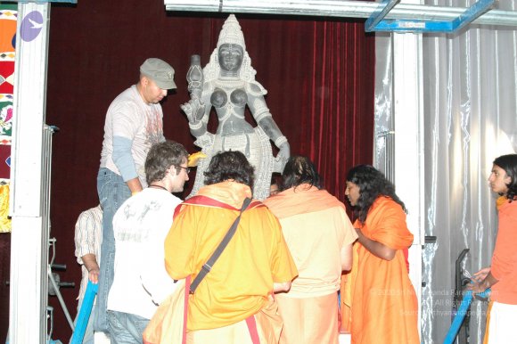 MC15-19Nov2007 204_CMP_WM