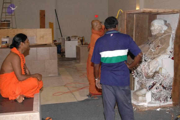 LANewAshramPrepNov2007 065_CMP_WM