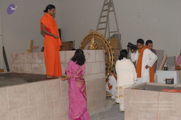 LANewAshramPrepNov2007 388_CMP_WM