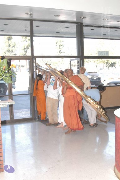 LANewAshramPrepNov2007 863_CMP_WM