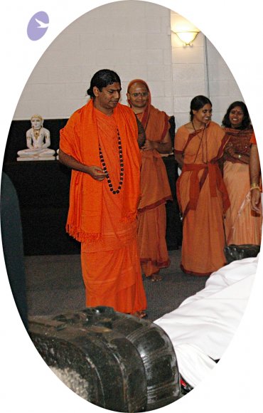 2007-November-7-to-9-Kailasa-in-LosAngeles-Making-of-Temple-_Photo_1053_LANewAshramPrepNov2007 222_CMP_WM