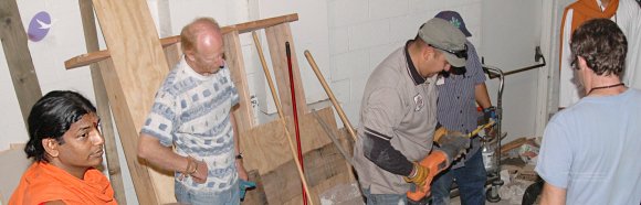 2007-November-7-to-9-Kailasa-in-LosAngeles-Making-of-Temple-_Photo_1071_LANewAshramPrepNov2007 412_CMP_WM