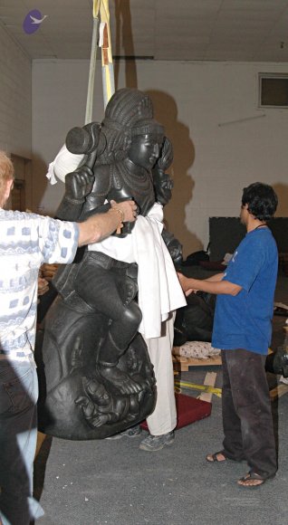 2007-November-7-to-9-Kailasa-in-LosAngeles-Making-of-Temple-_Photo_1101_LANewAshramPrepNov2007 593_CMP_WM