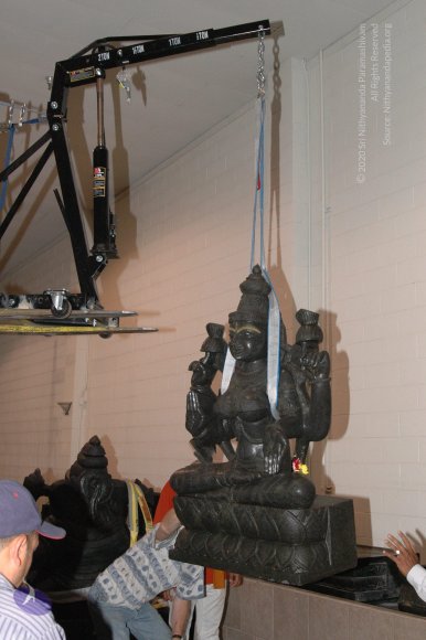 2007-November-7-to-9-Kailasa-in-LosAngeles-Making-of-Temple-_Photo_1108_LANewAshramPrepNov2007 682_CMP_WM