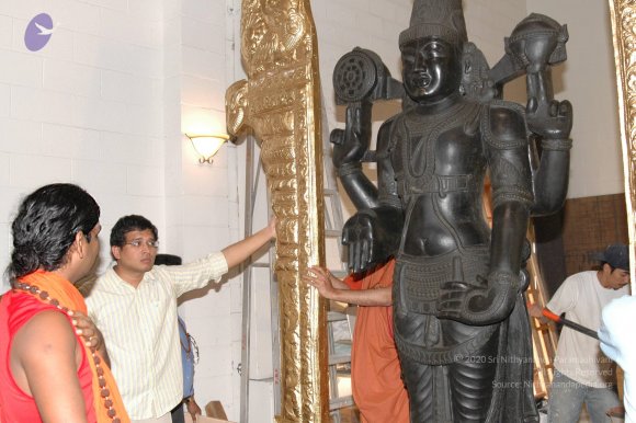 2007-November-7-to-9-Kailasa-in-LosAngeles-Making-of-Temple-_Photo_1155_LANewAshramPrepNov2007 907_CMP_WM