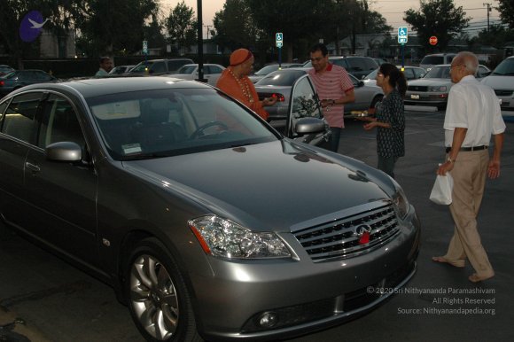 27July2008_Car_Puja_02_CMP_WM