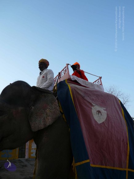 1-Himalaya-Yatra_Photo_1002_P1090086_CMP_WM