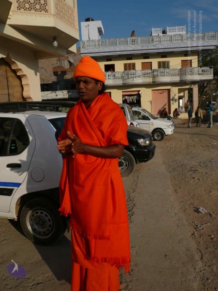 1-Himalaya-Yatra_Photo_1013_P1090115_CMP_WM